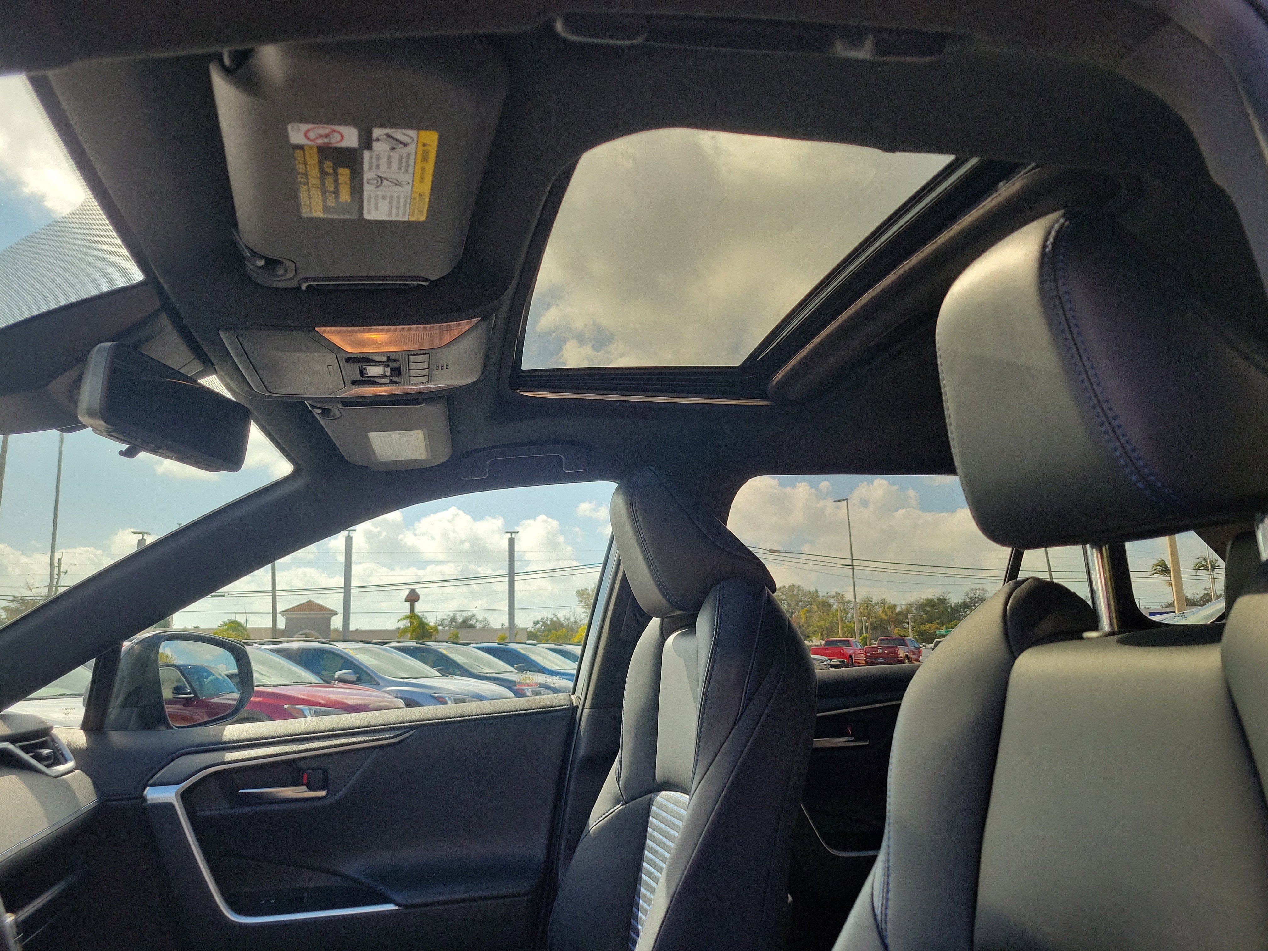 Used 2019 Toyota RAV4 XSE w/ XSE Weather Package image 21