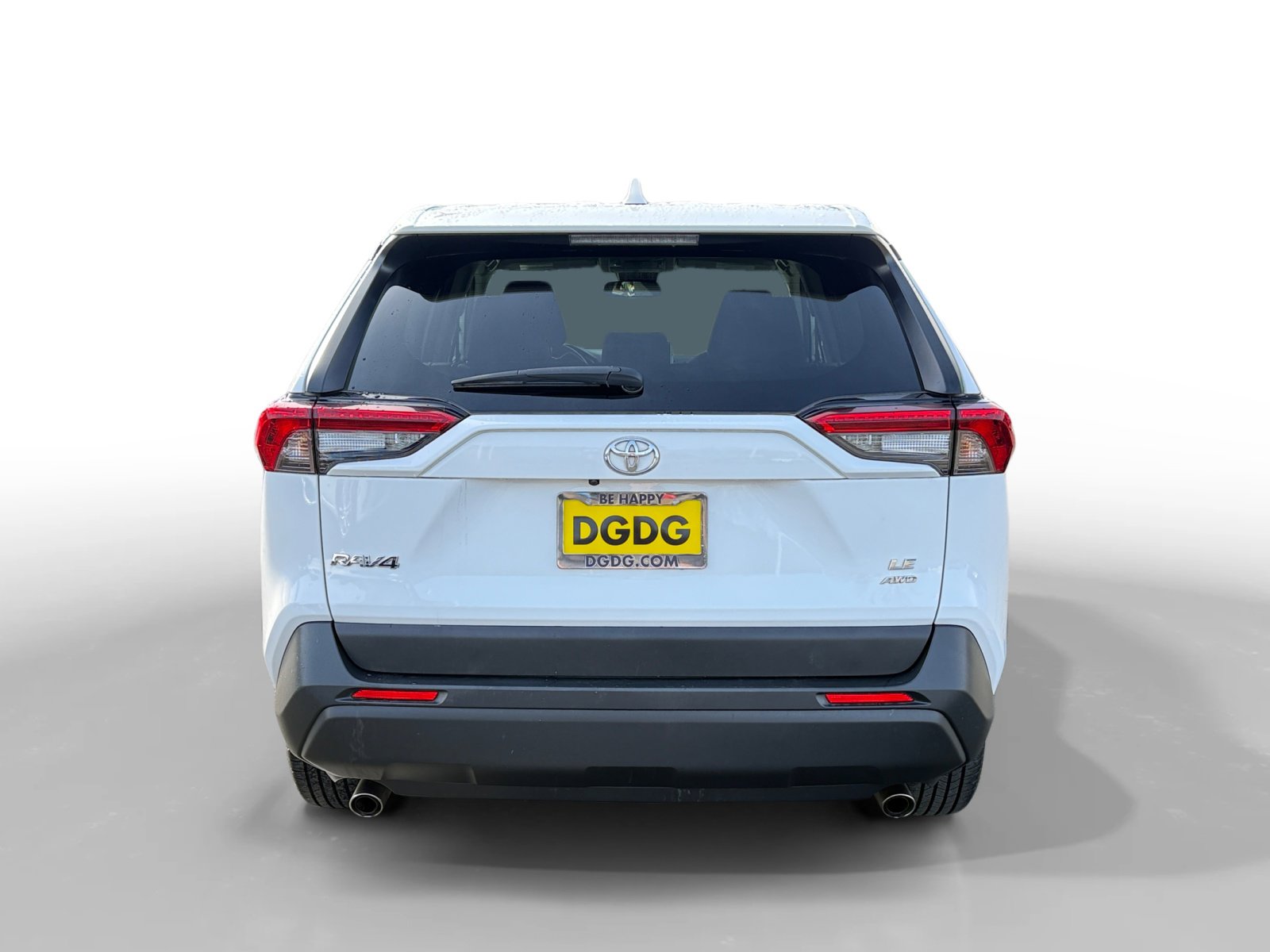Used 2024 Toyota RAV4 LE image 4