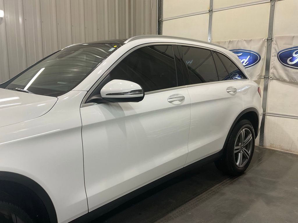 Used 2020 Mercedes-Benz GLC 300 image 5