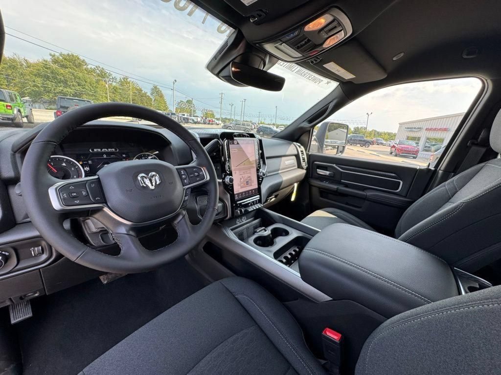 New 2026 RAM 2500 Big Horn AWD/4WD image 19