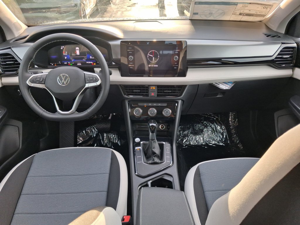New 2027 Volkswagen Taos S FWD image 7