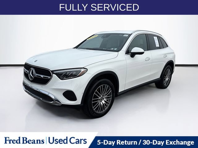 Used 2025 Mercedes-Benz GLC 300 4MATIC image 3