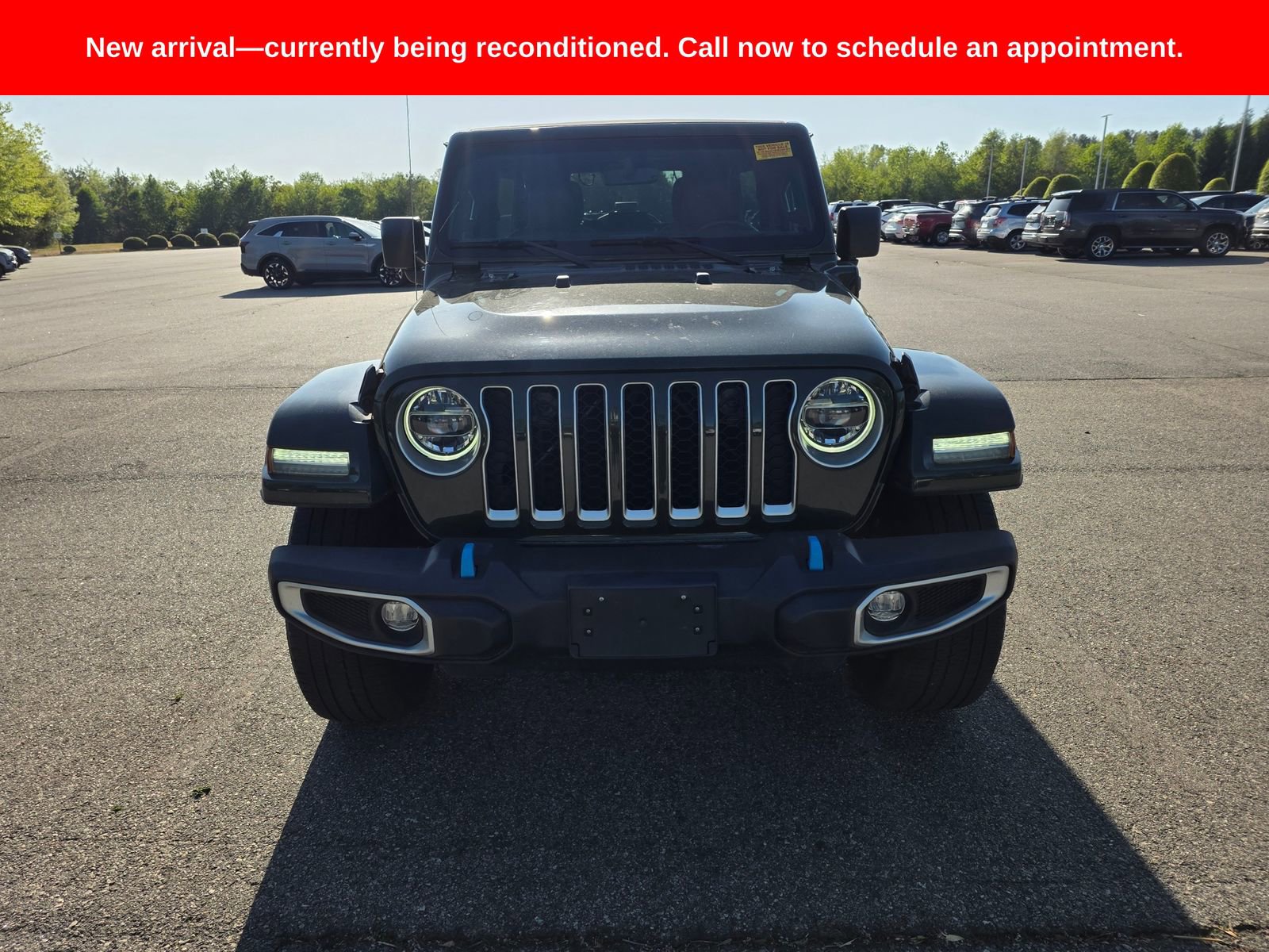 Used 2022 Jeep Wrangler Unlimited Sahara w/ Cold Weather Group AWD/4WD image 8