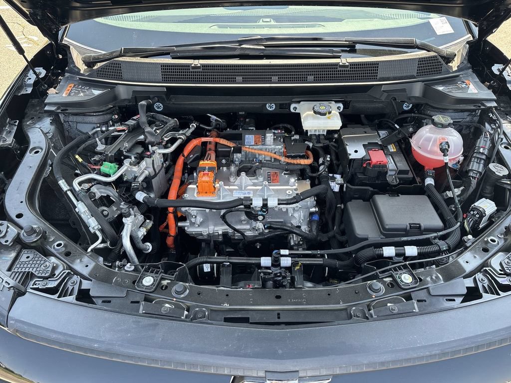 New 2026 Chevrolet Equinox EV LT w/ LPO, Tech Bronze Package FWD image 30