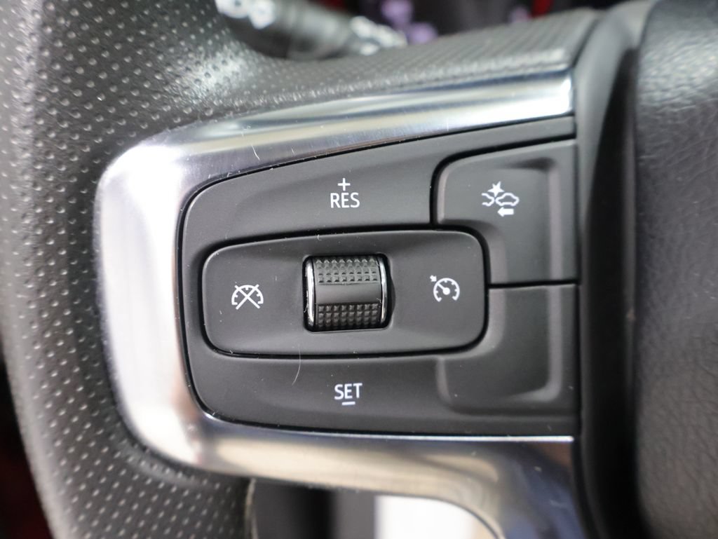 Used 2025 Chevrolet Blazer LT AWD/4WD image 32