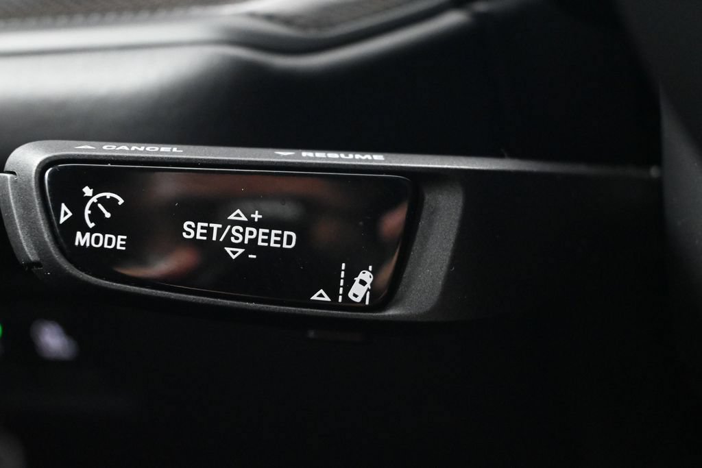 Certified 2025 Porsche Cayenne Turbo GT AWD/4WD image 27