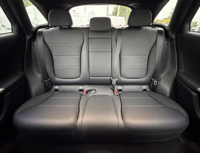 Used 2026 Mercedes-Benz GLC 300 4MATIC image 17