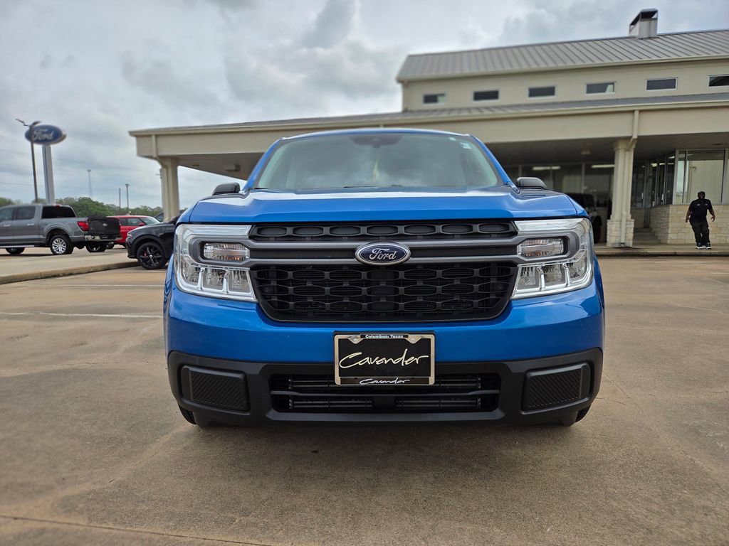 Used 2022 Ford Maverick XLT image 2
