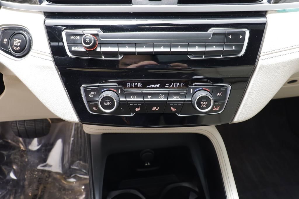 Used 2021 BMW X1 xDrive28i w/ Premium Package image 13