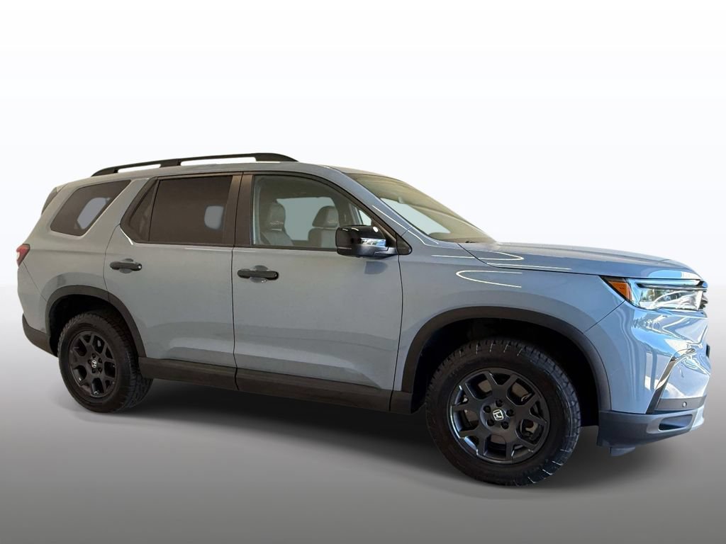Used 2024 Honda Pilot TrailSport image 9
