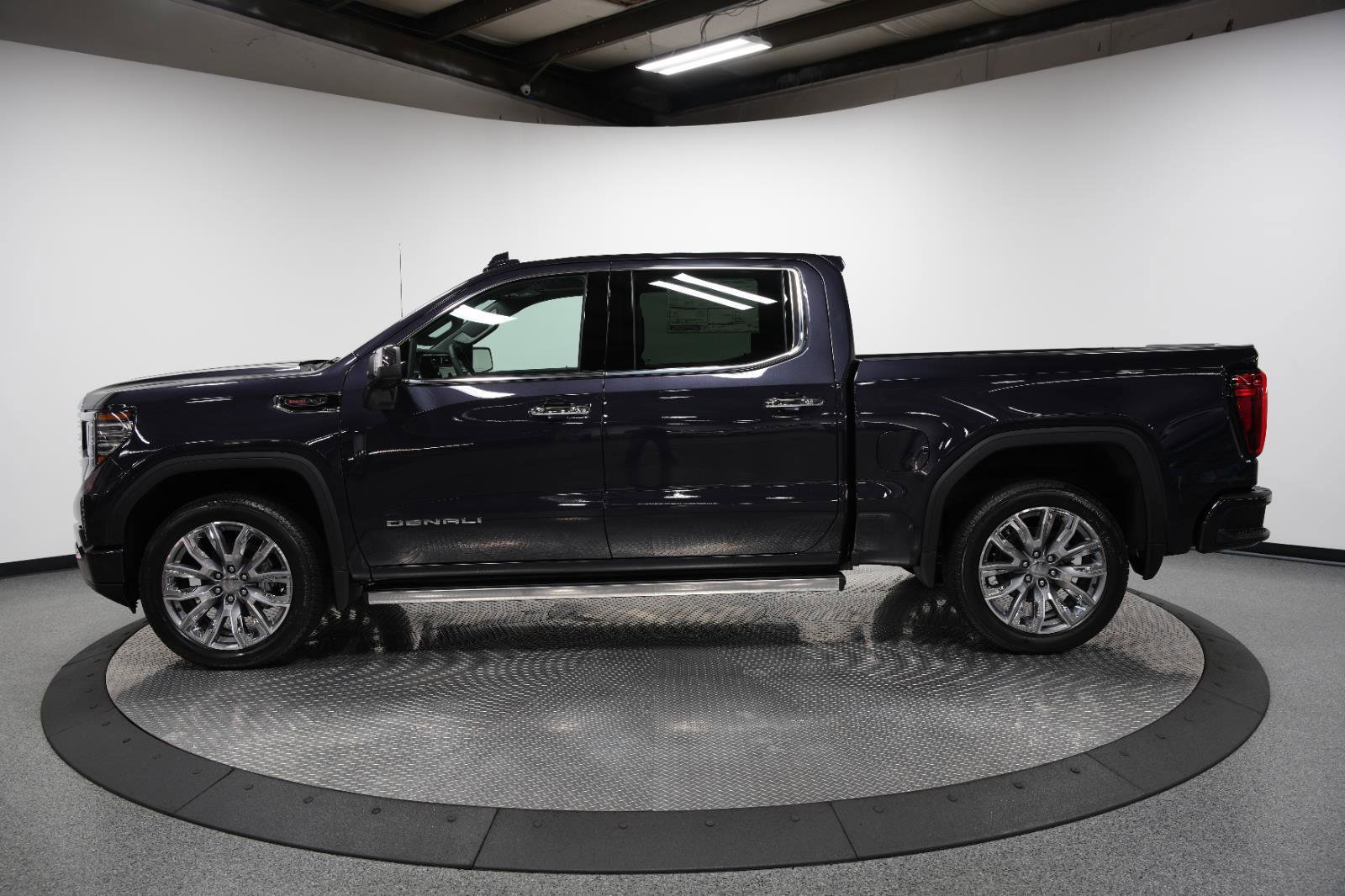 New 2026 GMC Sierra 1500 Denali w/ Denali Reserve Package image 7