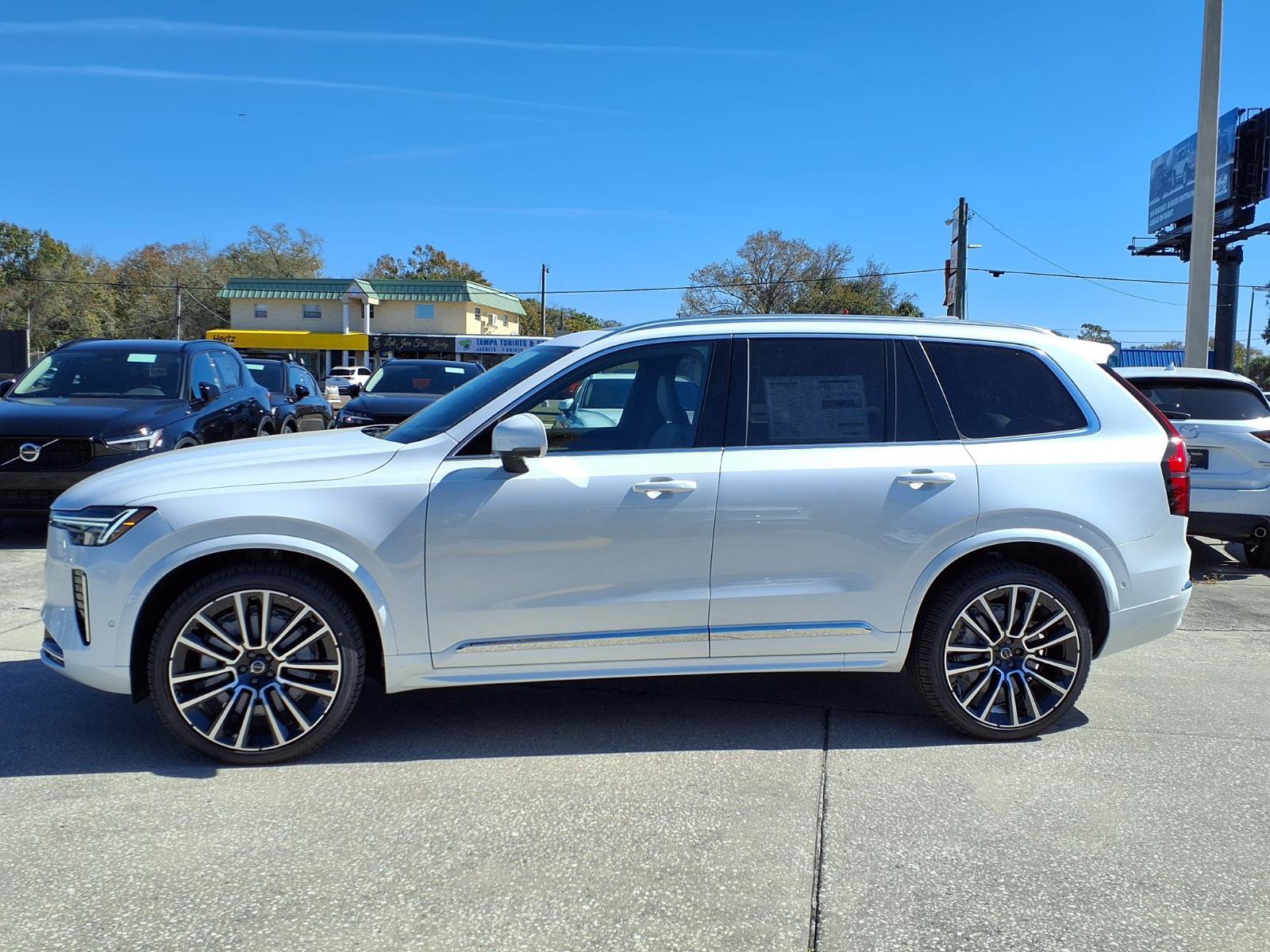 New 2026 Volvo XC90 B6 Ultra w/ Lounge Package AWD/4WD image 4