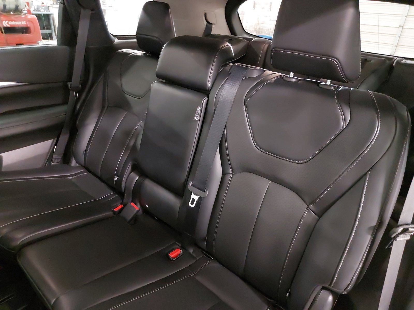 Used 2023 INFINITI QX60 Luxe w/ Performance Audio Package image 15