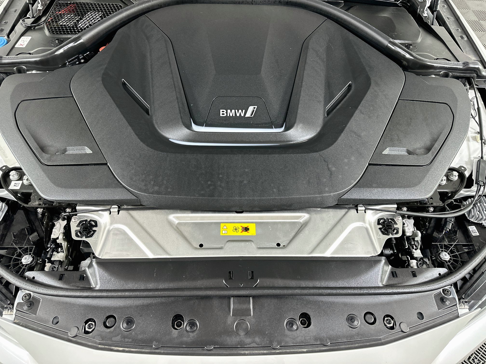Used 2024 BMW i4 eDrive40 RWD image 33
