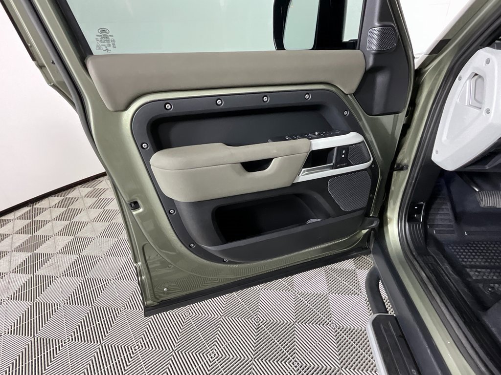 Certified 2023 Land Rover Defender 110 SE image 19