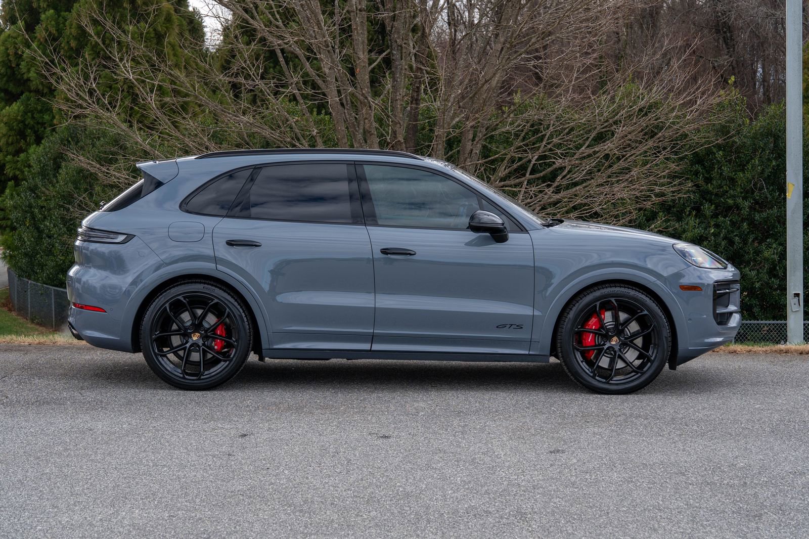 Certified 2025 Porsche Cayenne GTS image 8