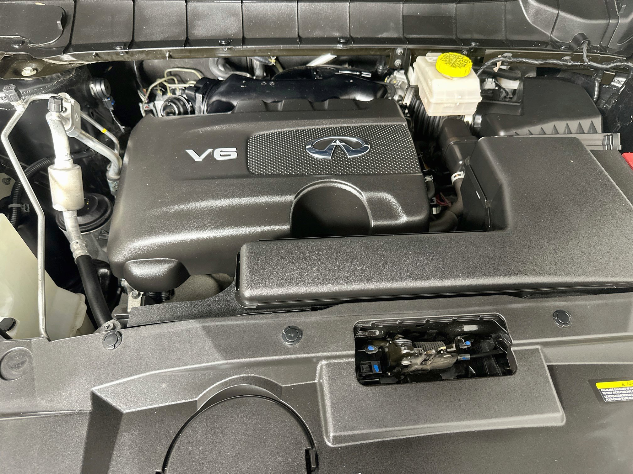 Used 2023 INFINITI QX60 Luxe w/ Cargo Package AWD/4WD image 36