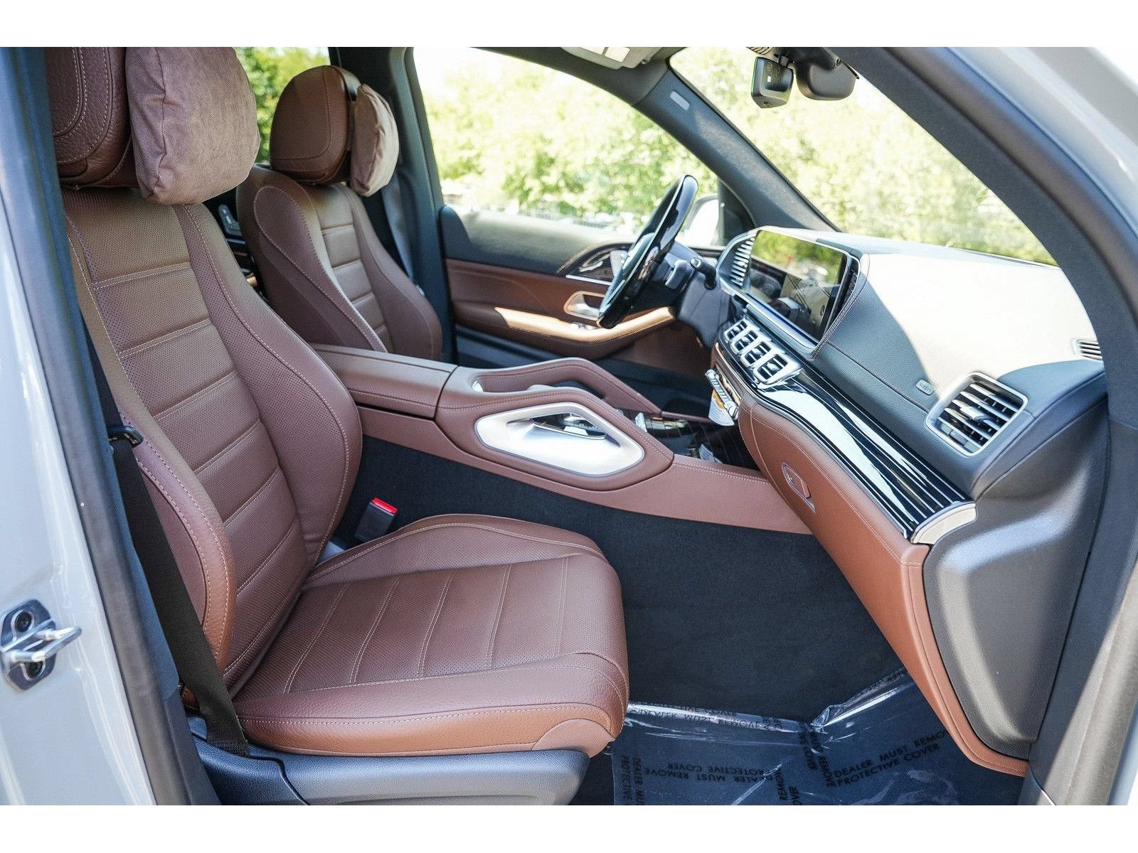 New 2026 Mercedes-Benz GLS 450 4MATIC image 16