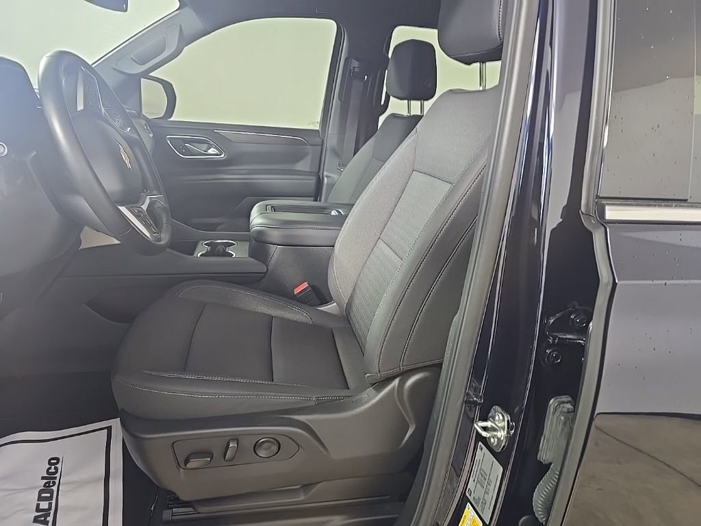 Used 2024 Chevrolet Tahoe LS image 18