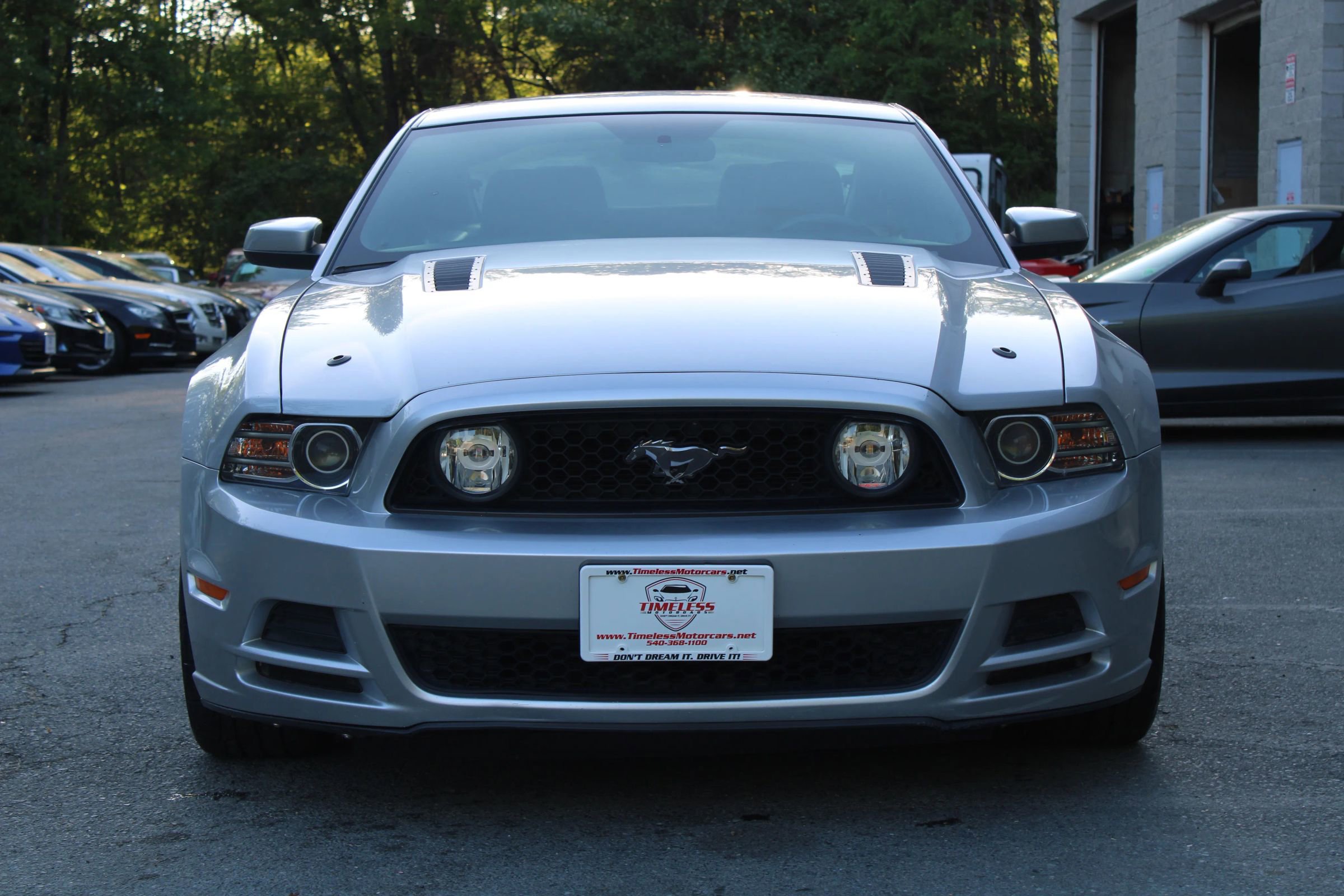 Used 2013 Ford Mustang GT image 2