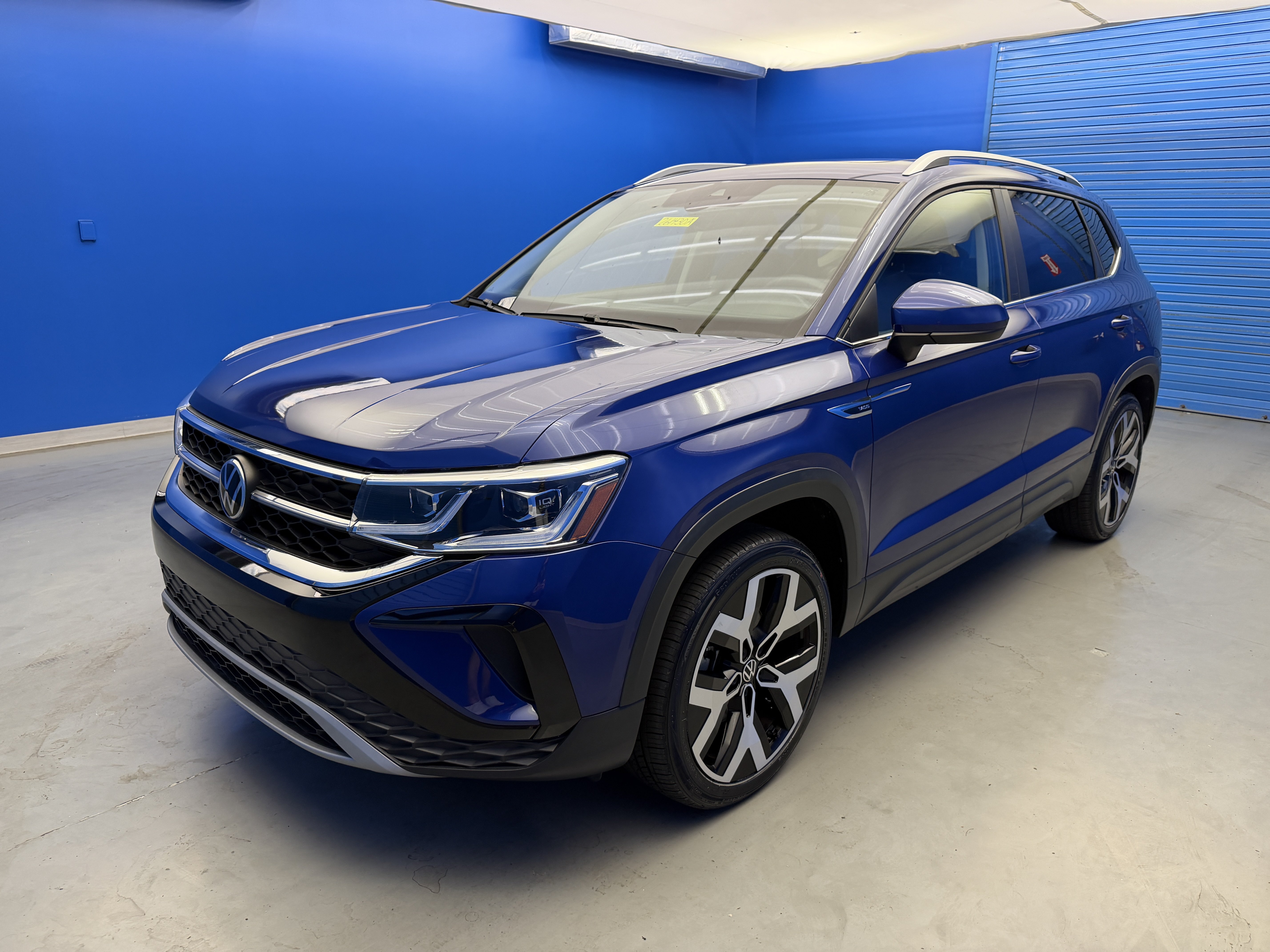 Used 2022 Volkswagen Taos SEL AWD/4WD image 4