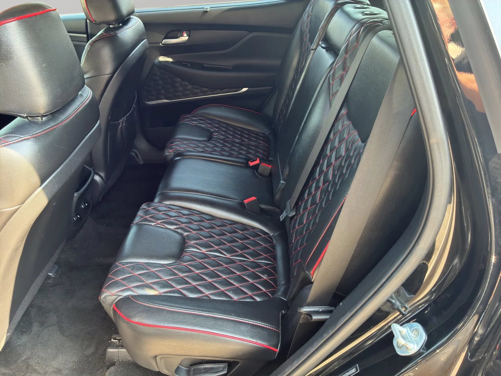 Used 2019 Hyundai Santa Fe SEL w/ Cargo Package AWD/4WD image 13