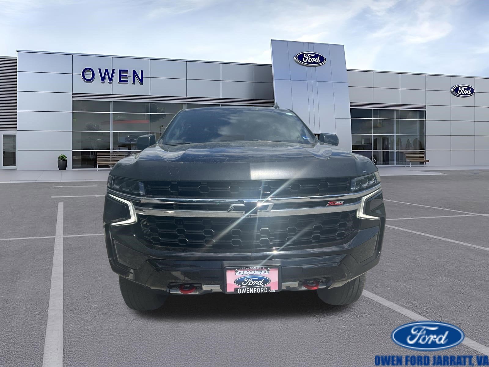 Used 2021 Chevrolet Tahoe Z71 w/ Rear Media and Nav Package AWD/4WD image 2