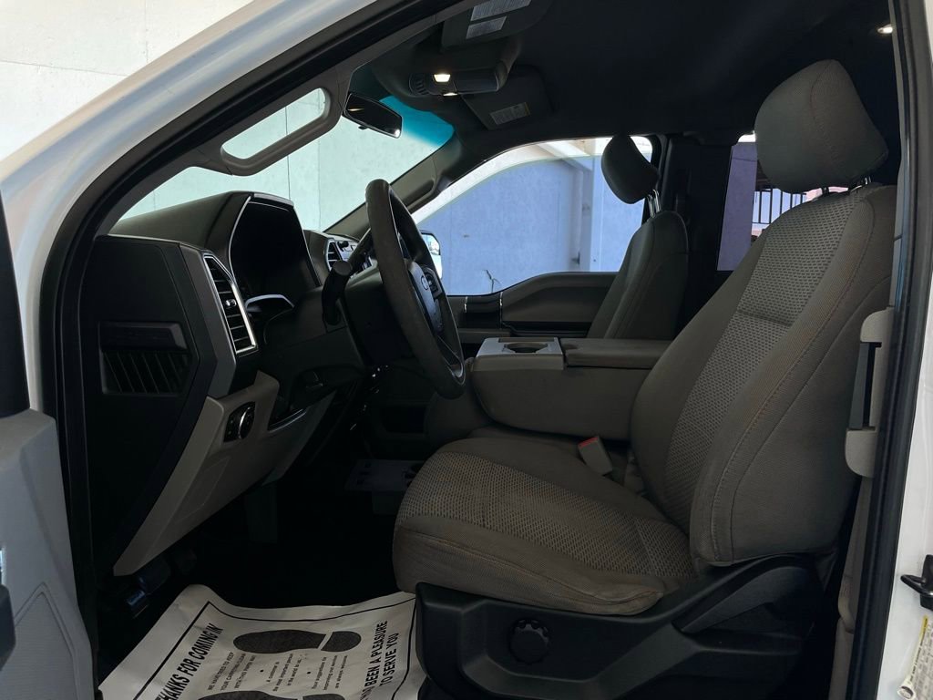 Used 2016 Ford F150 XLT AWD/4WD image 11