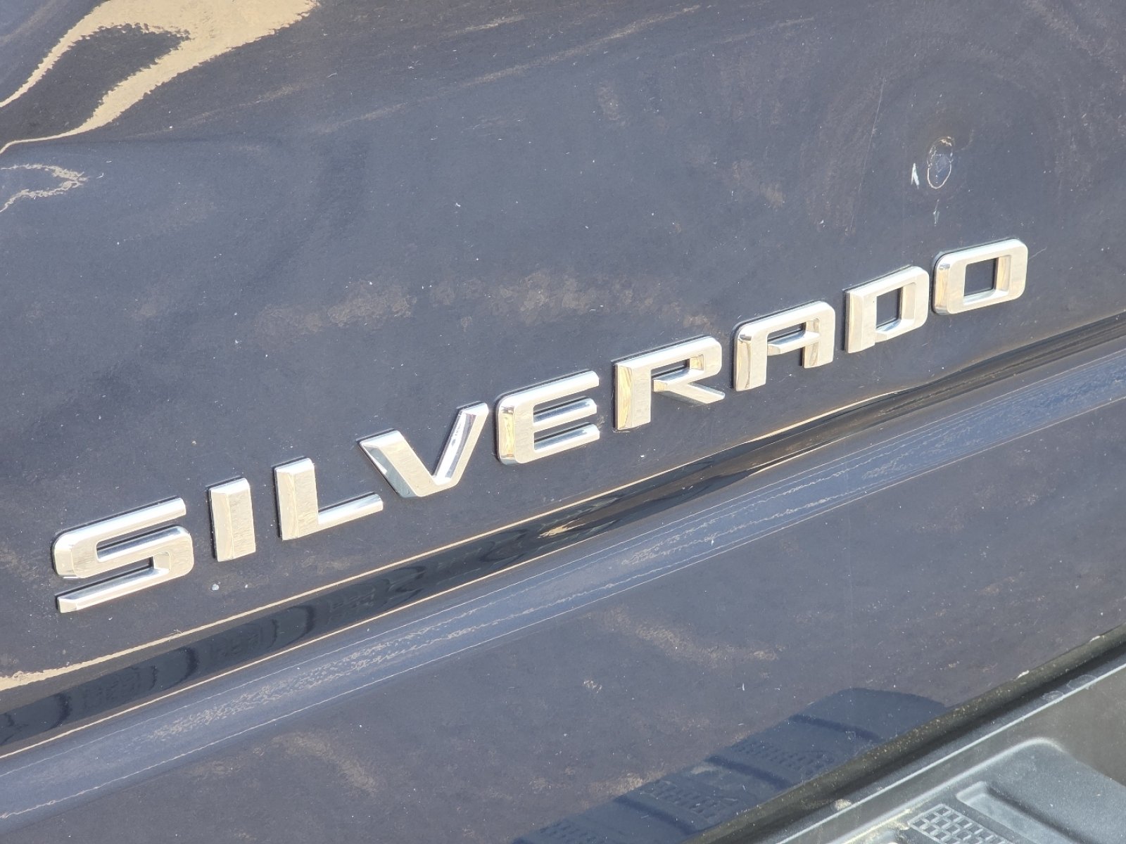 Used 2021 Chevrolet Silverado 1500 LT w/ Z71 Off-Road Package AWD/4WD image 16