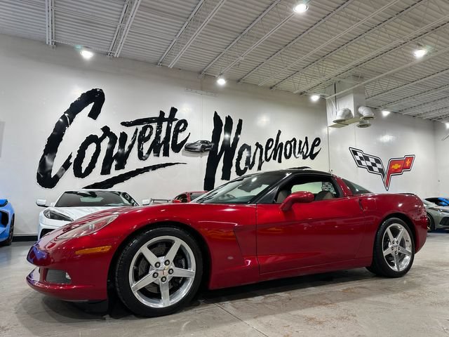 Used 2005 Chevrolet Corvette Coupe w/ Preferred Equipment Group RWD image 32