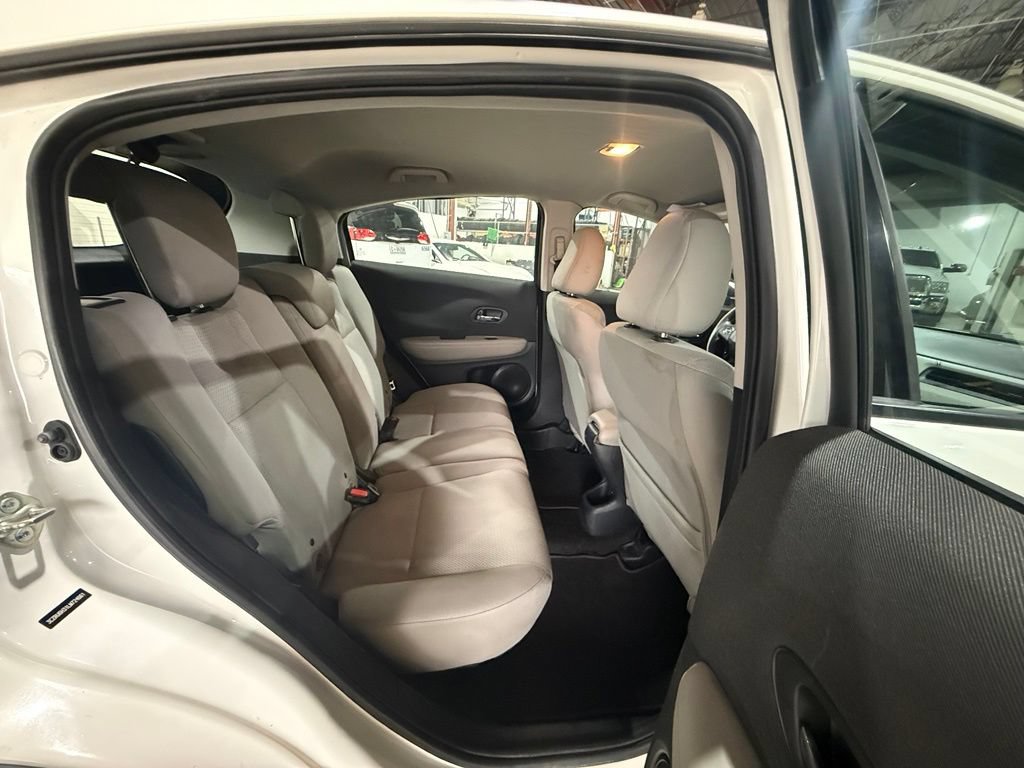 Used 2020 Honda HR-V LX image 24
