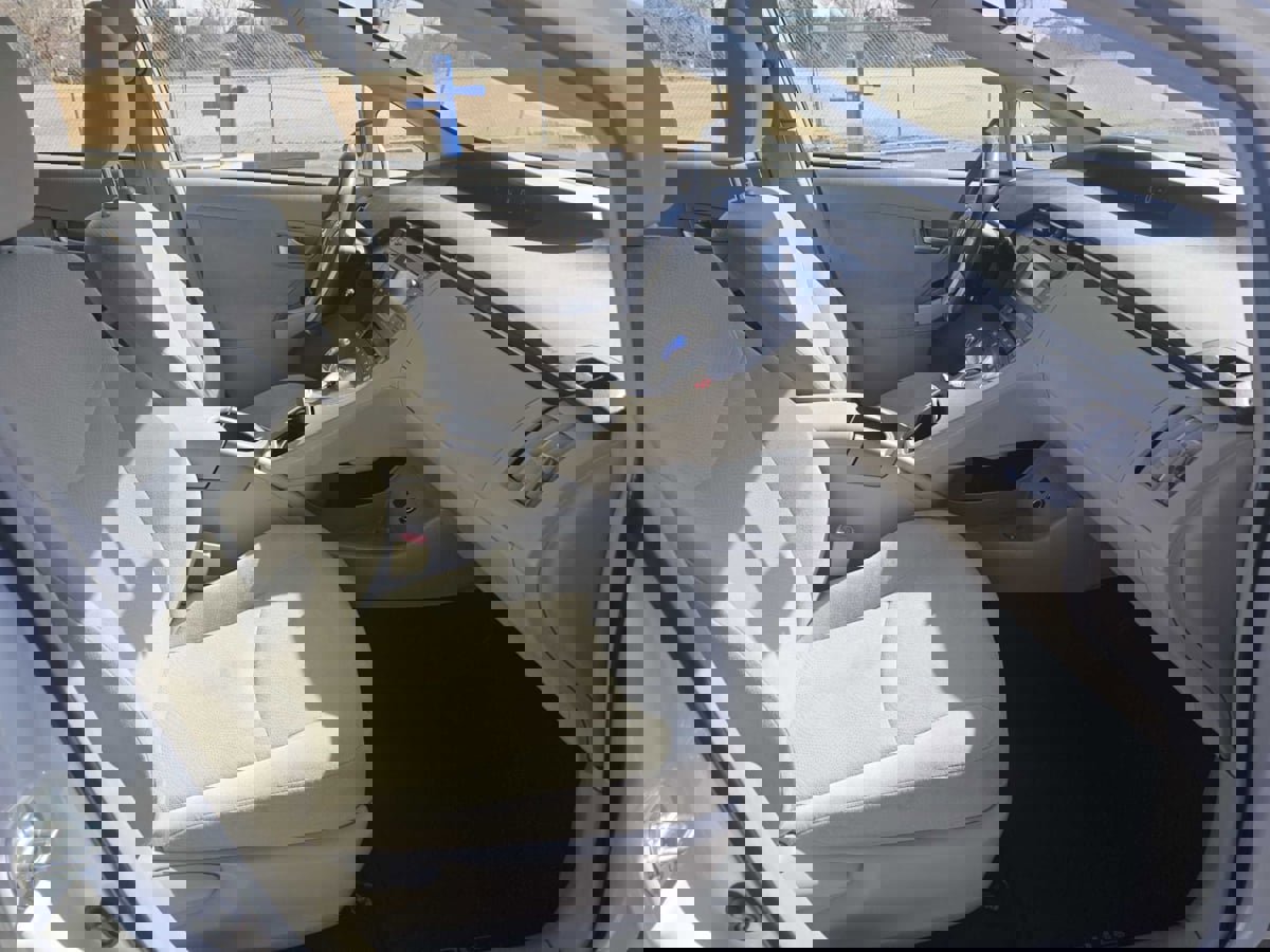 Used 2015 Toyota Prius Two FWD image 35