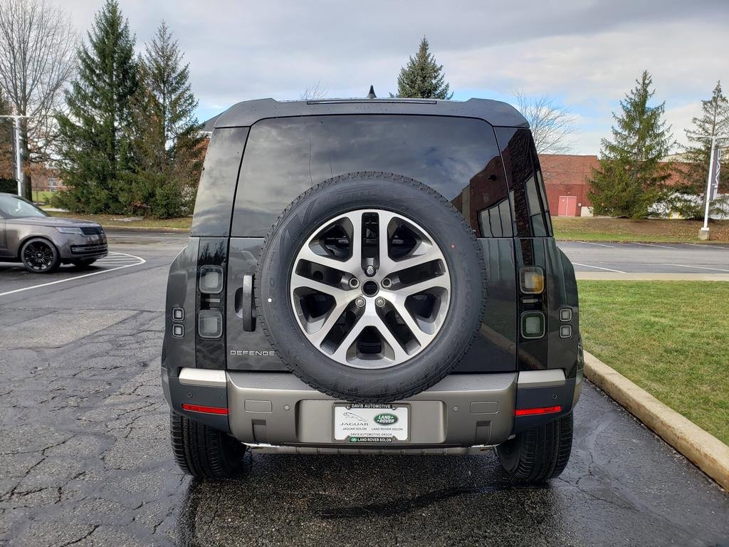 New 2026 Land Rover Defender 110 S image 6