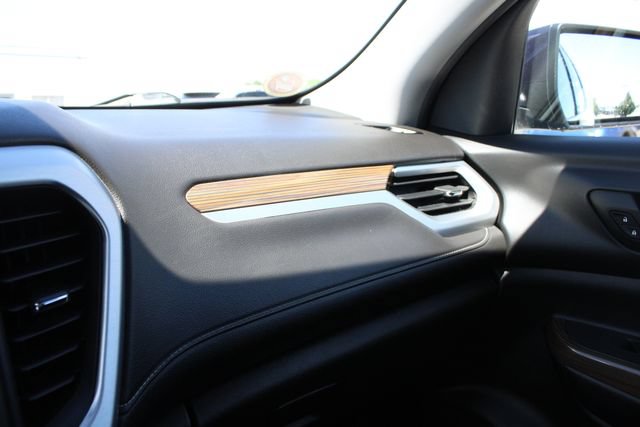 Used 2019 GMC Acadia SLE FWD image 19