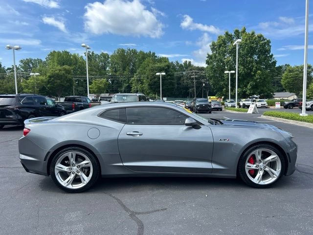 Used 2021 Chevrolet Camaro LT w/ Technology Package RWD image 5