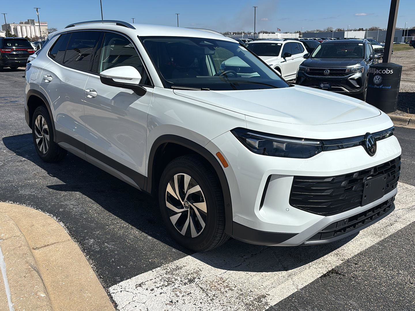 Used 2025 Volkswagen Tiguan S image 9