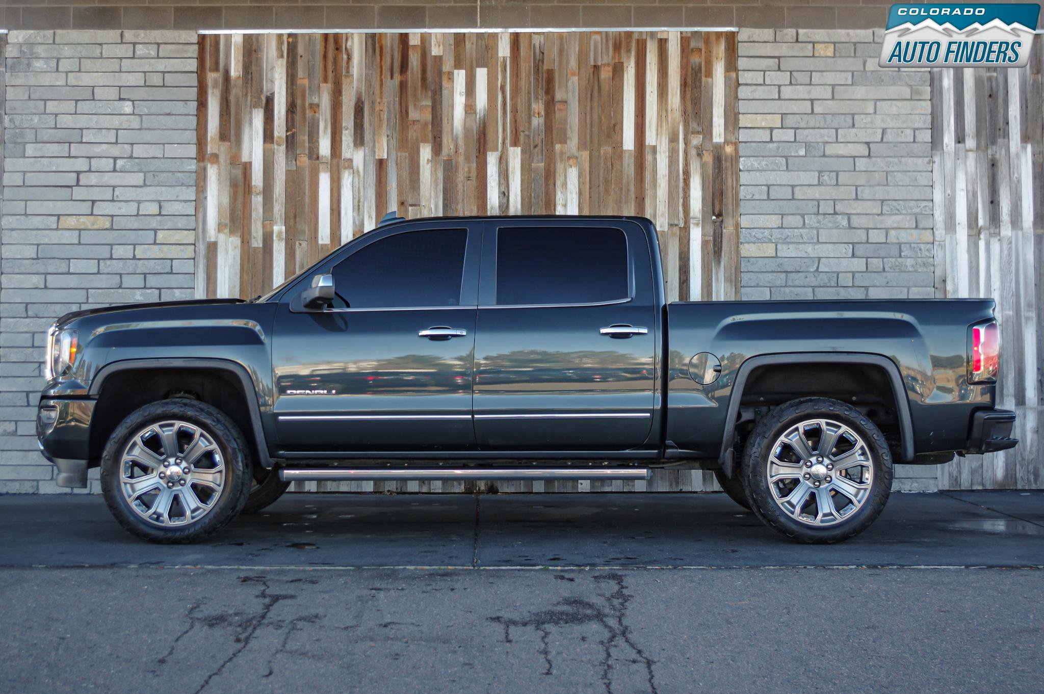 Used 2018 GMC Sierra 1500 Denali w/ Denali Ultimate Package AWD/4WD image 3