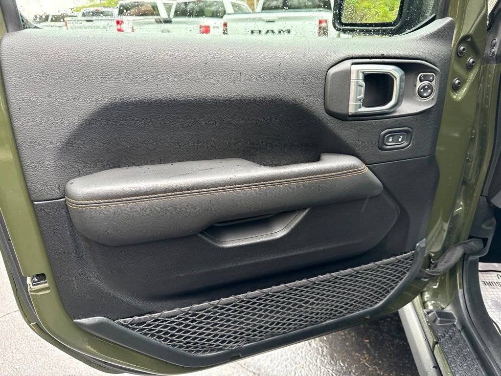 Used 2021 Jeep Gladiator Mojave AWD/4WD image 18