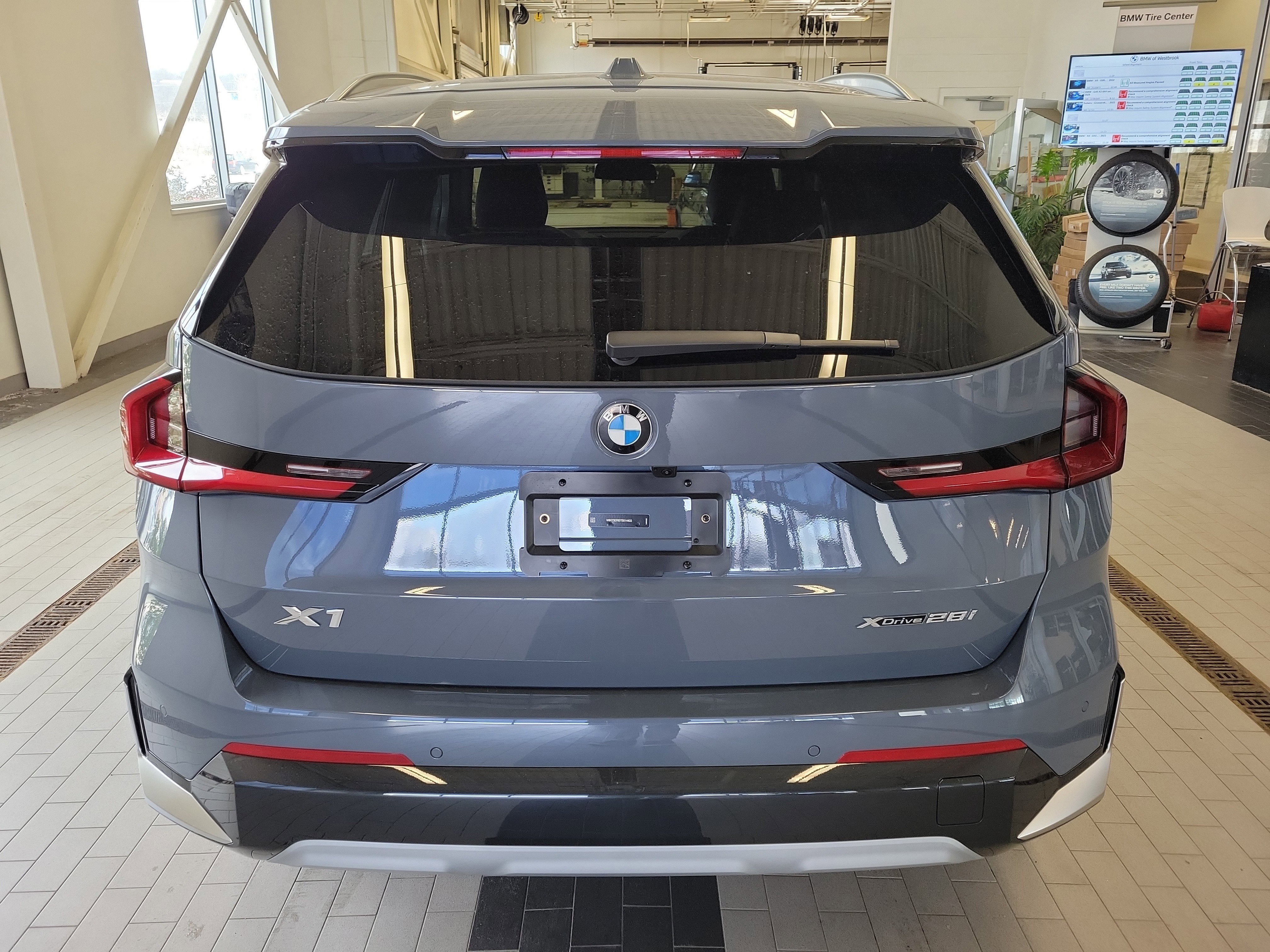 New 2026 BMW X1 xDrive28i w/ Technology Package AWD/4WD image 6