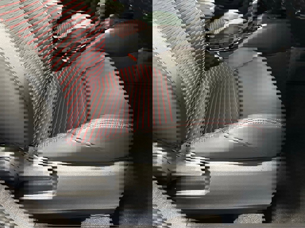 Used 2025 Toyota Corolla XSE image 58