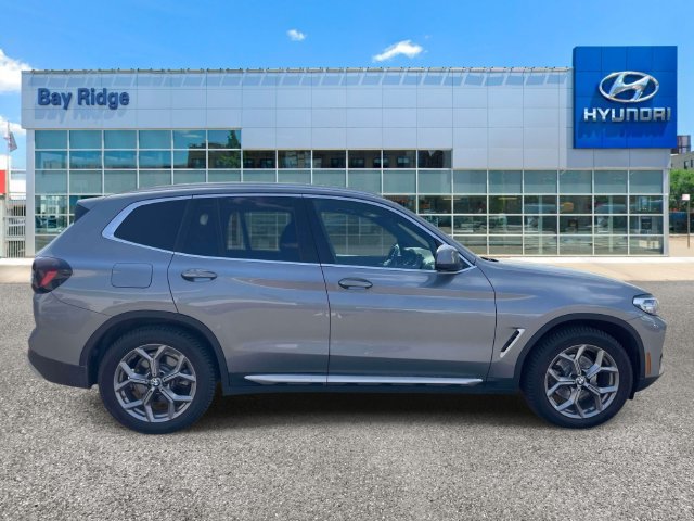 Used 2024 BMW X3 xDrive30i AWD/4WD image 5