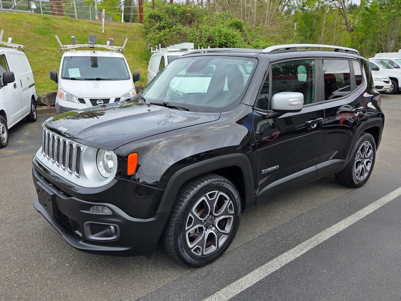 Used 2016 Jeep Renegade Limited FWD image 3