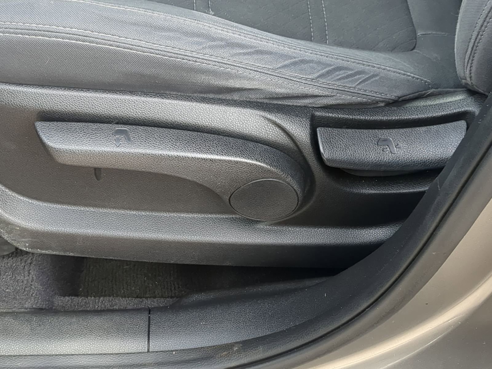 Used 2017 Kia Sorento LX image 18