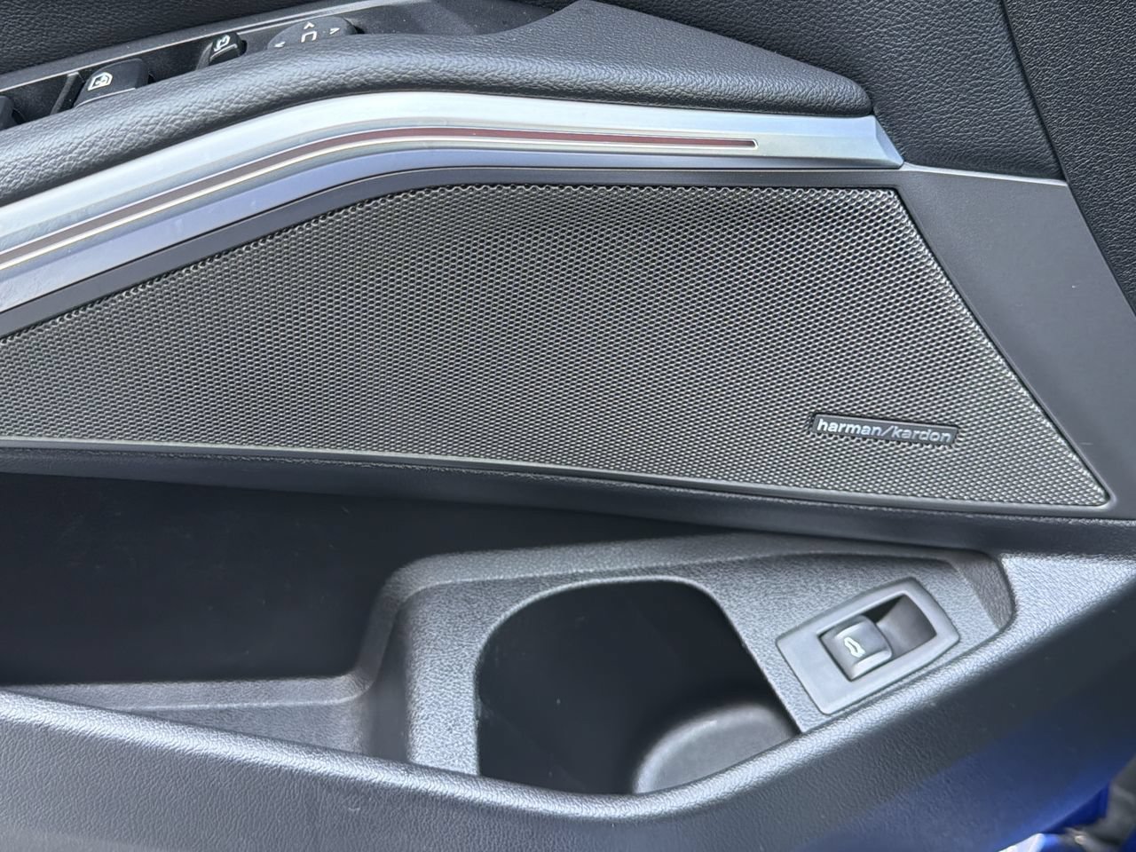 Used 2020 BMW M340i RWD image 18