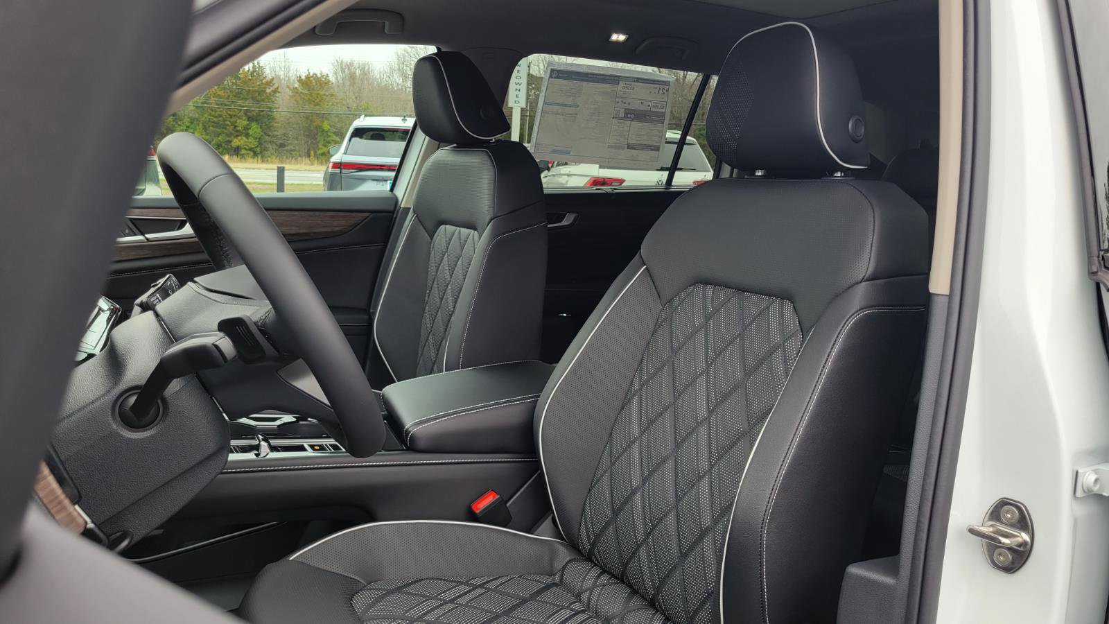 New 2026 Volkswagen Atlas SEL Premium R-Line image 24