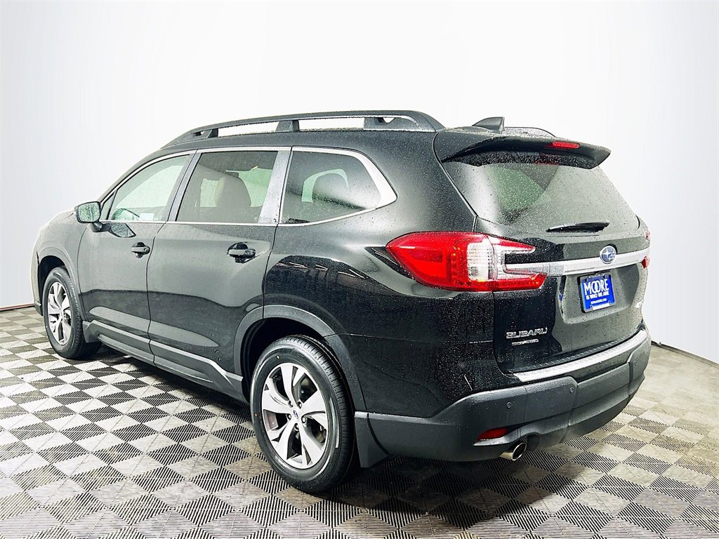 Used 2023 Subaru Ascent Premium w/ Convenience Package image 6