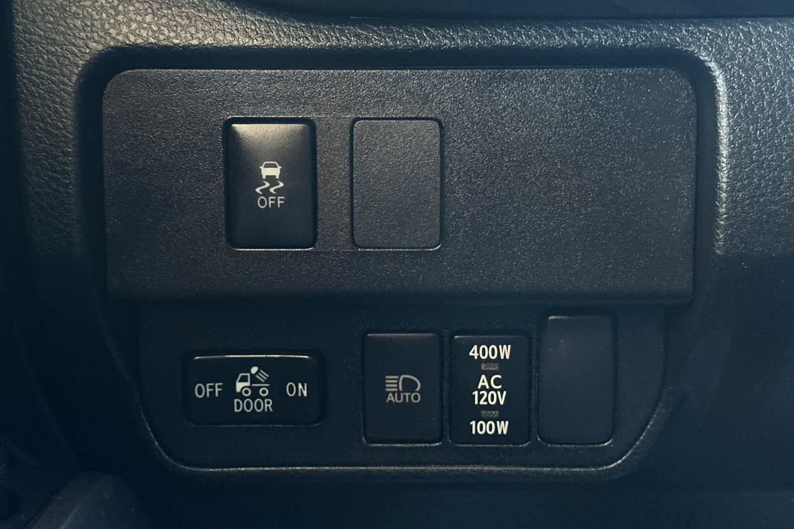 Used 2021 Toyota Tacoma TRD Sport w/ Technology Package RWD image 29