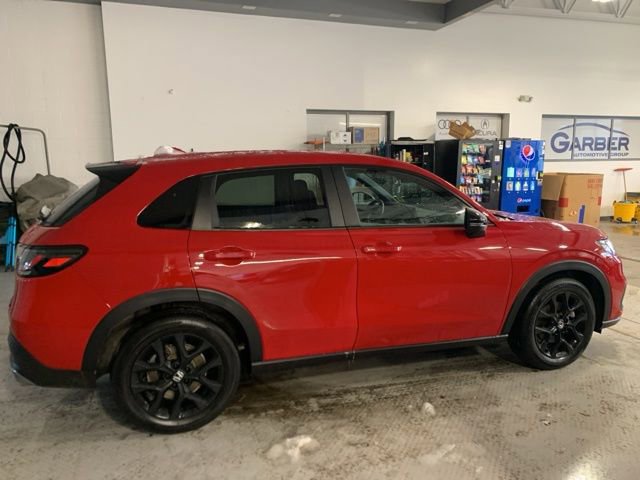 Used 2025 Honda HR-V Sport image 7