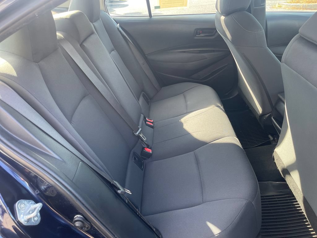 Used 2022 Toyota Corolla LE FWD image 15