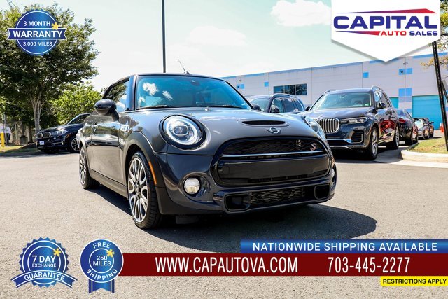 Used 2019 MINI Cooper S image 1